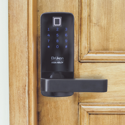 Cerrojo Electrónico con Manija para Puerta de Madera/ Huella/ Contraseña/ Tarjeta | BRK3551B