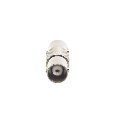 Adaptador Tipo Barril para 50 Ohm de Conectores BNC Hembra a BNC Hembra, Niquel/Oro/Polipropileno. | RFB-1134